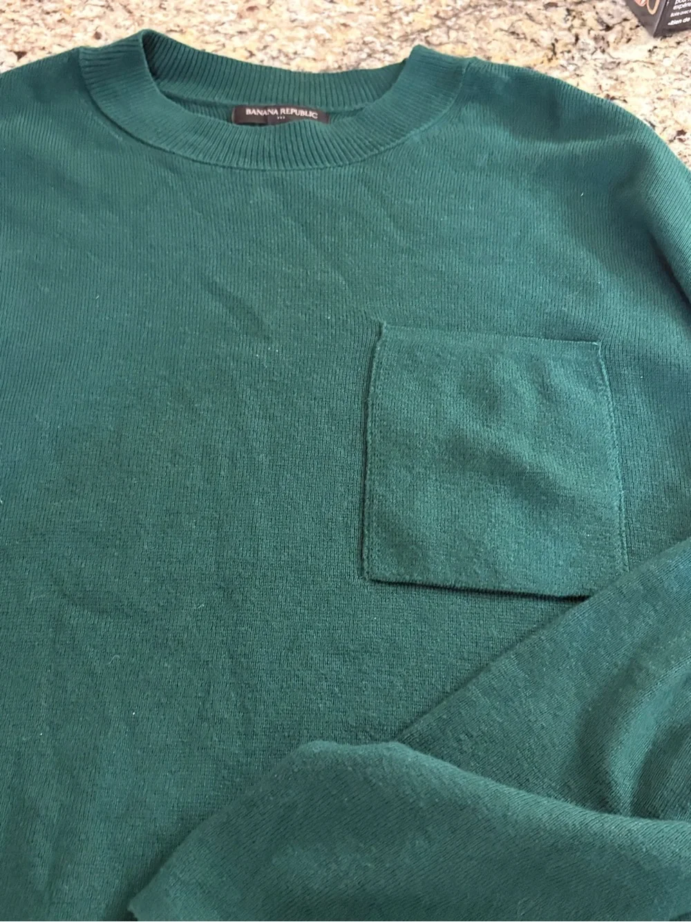 Banana Republic Women’s Crewneck Sweater in Forest Green XL